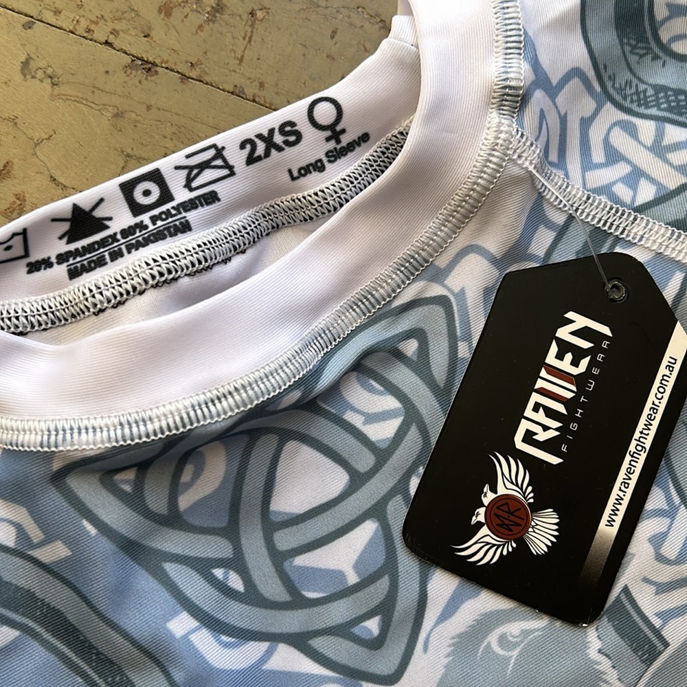 NWT raven Fightwesr BJJ rashguard, Artemis, XXS - Picture 5 of 5